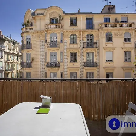 Apartament Neighborhood Liberation